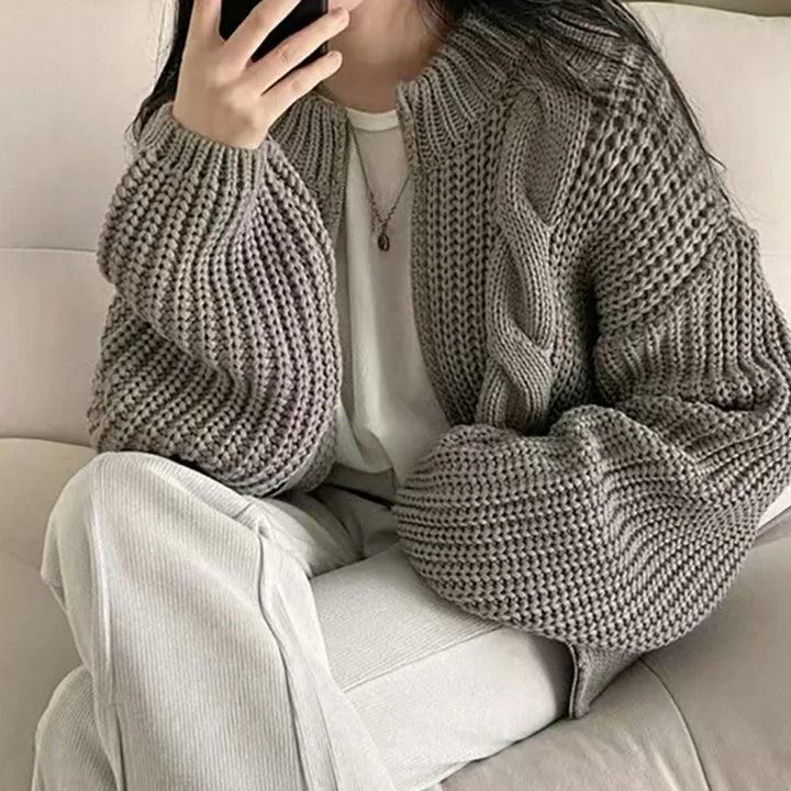 Mila® | Stylische Herbstmode gestrickter Damenpulli mit Reißverschluss